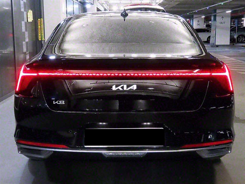 Kia K8 — photo 05