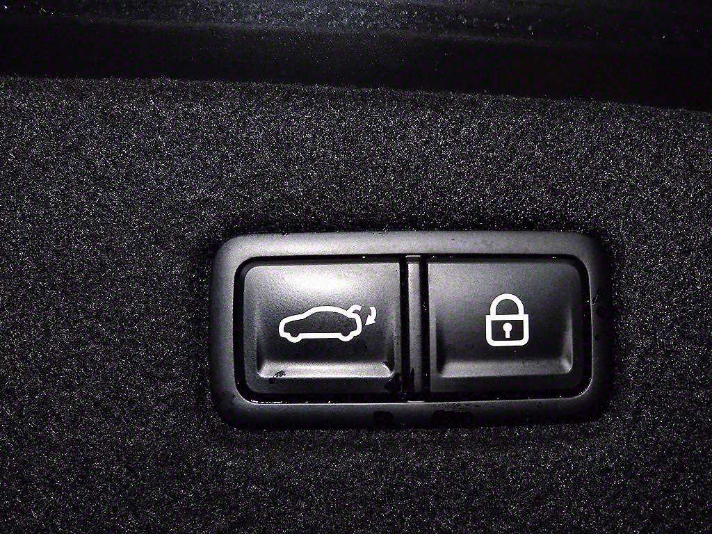 Kia K8 — photo 16