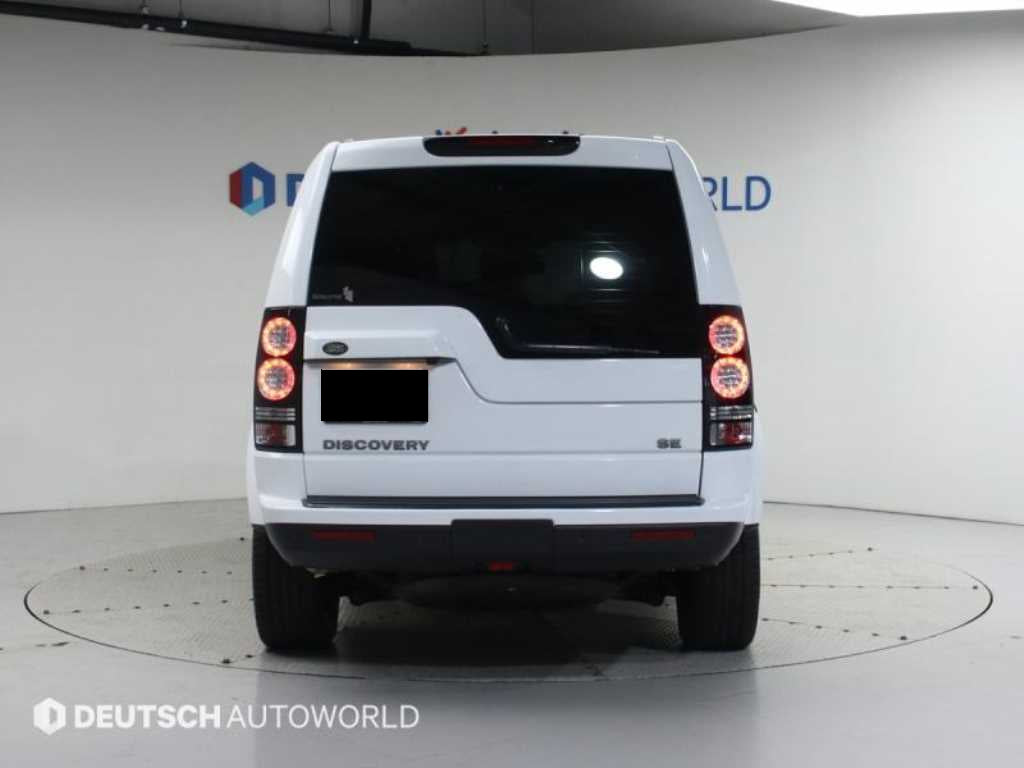 Land Rover Discovery — photo 02