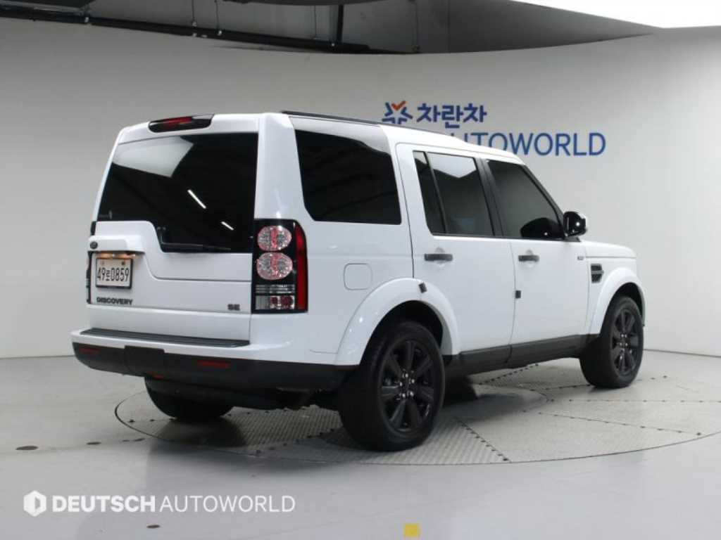 Land Rover Discovery — photo 04