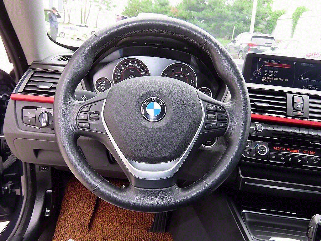 BMW 4-Series — photo 08