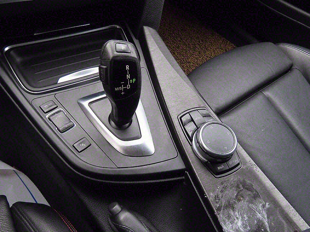BMW 4-Series — photo 11