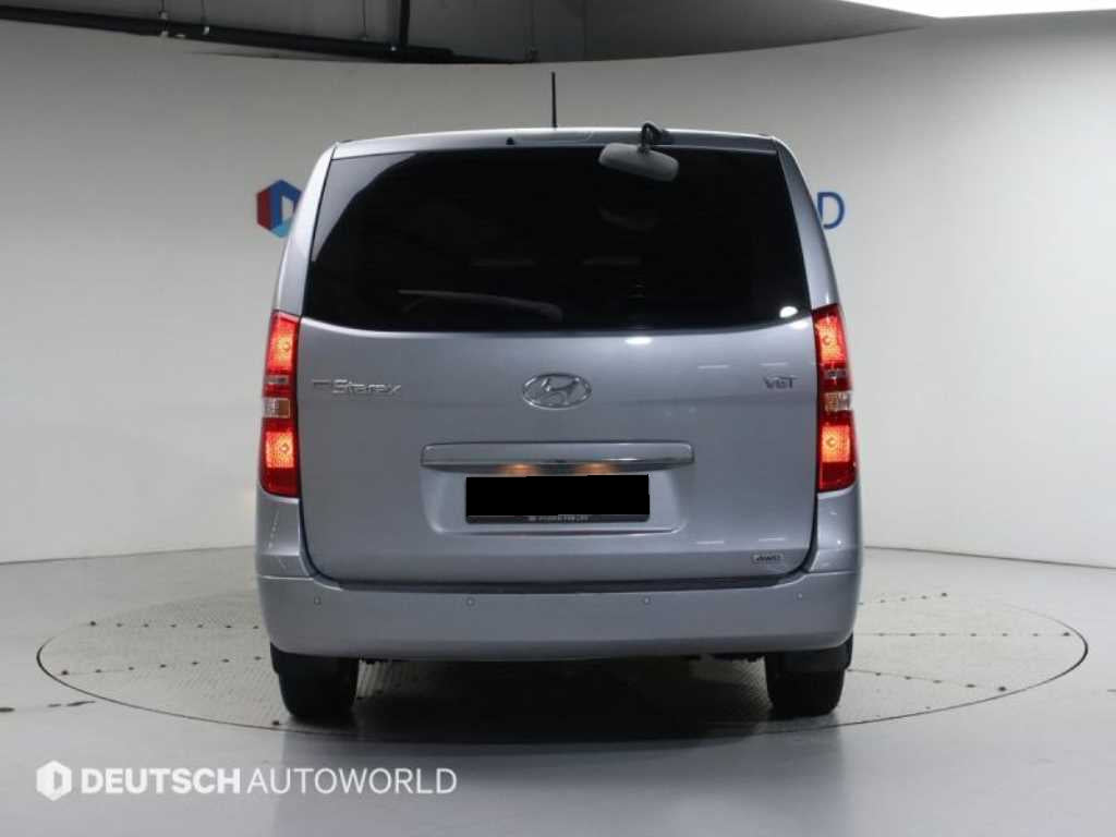 Hyundai Starex — photo 04