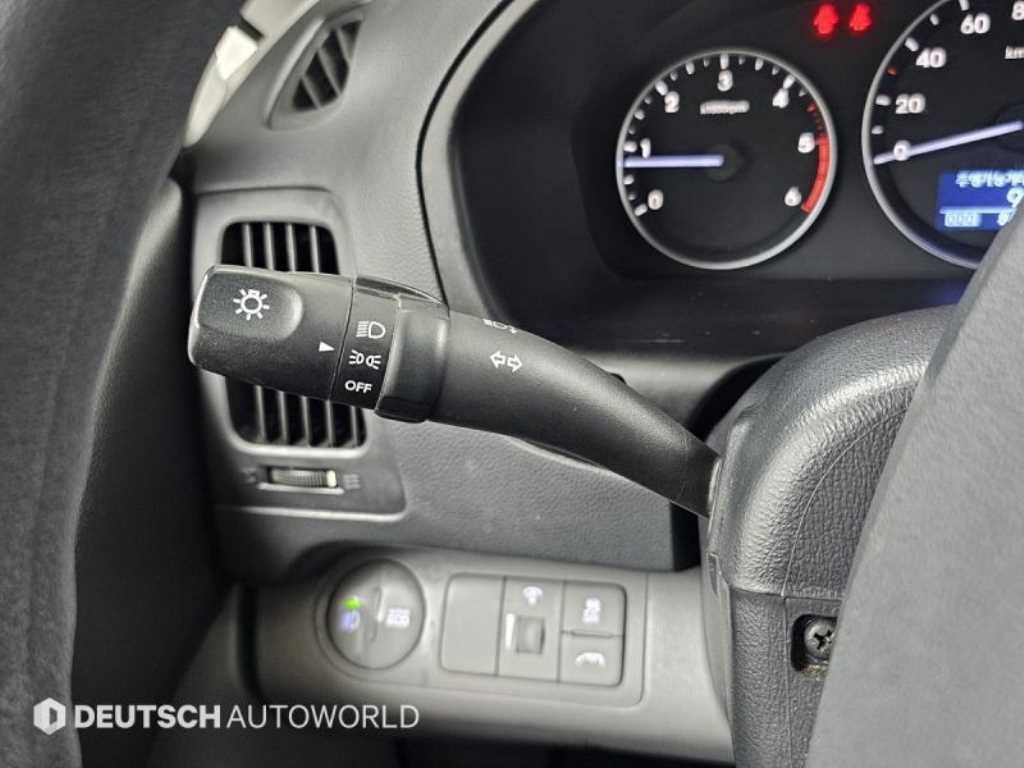 Hyundai Starex — photo 18