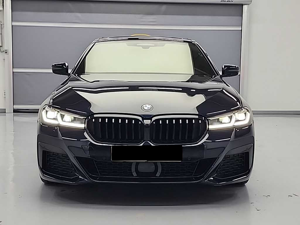 BMW 5-Series — photo 02