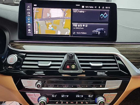 BMW 5-Series — photo 10