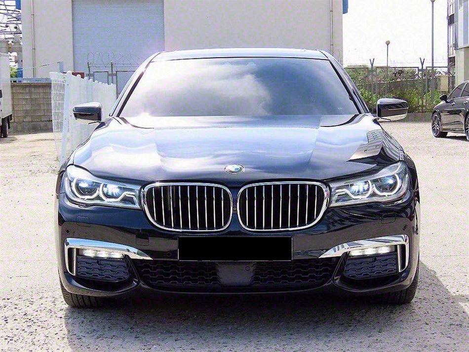 BMW 7-Series — photo 01