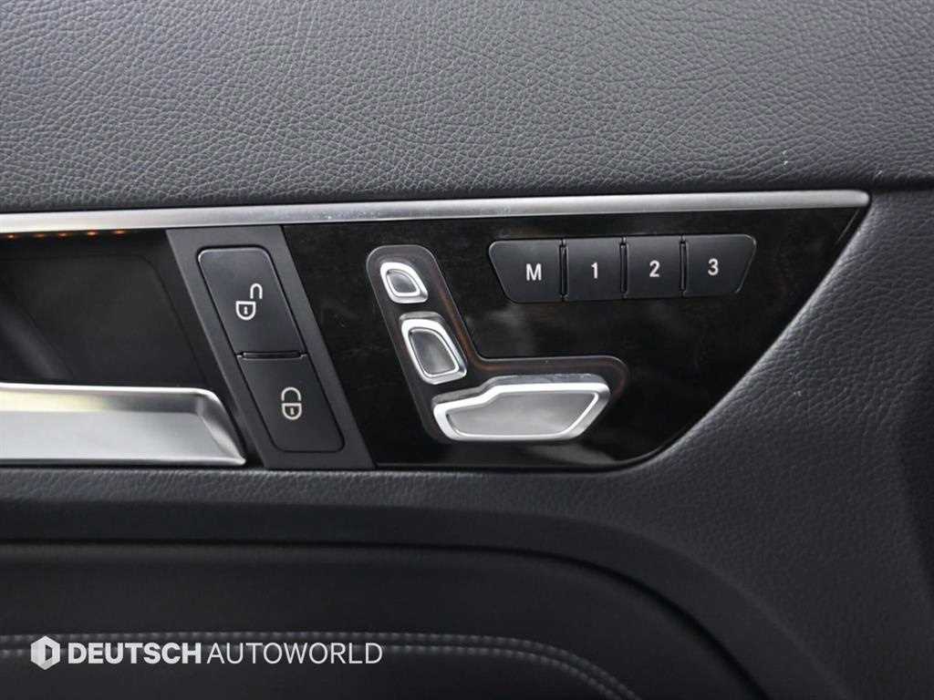 Mercedes-Benz E-Class — photo 16