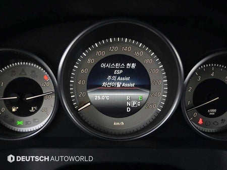Mercedes-Benz E-Class — photo 17