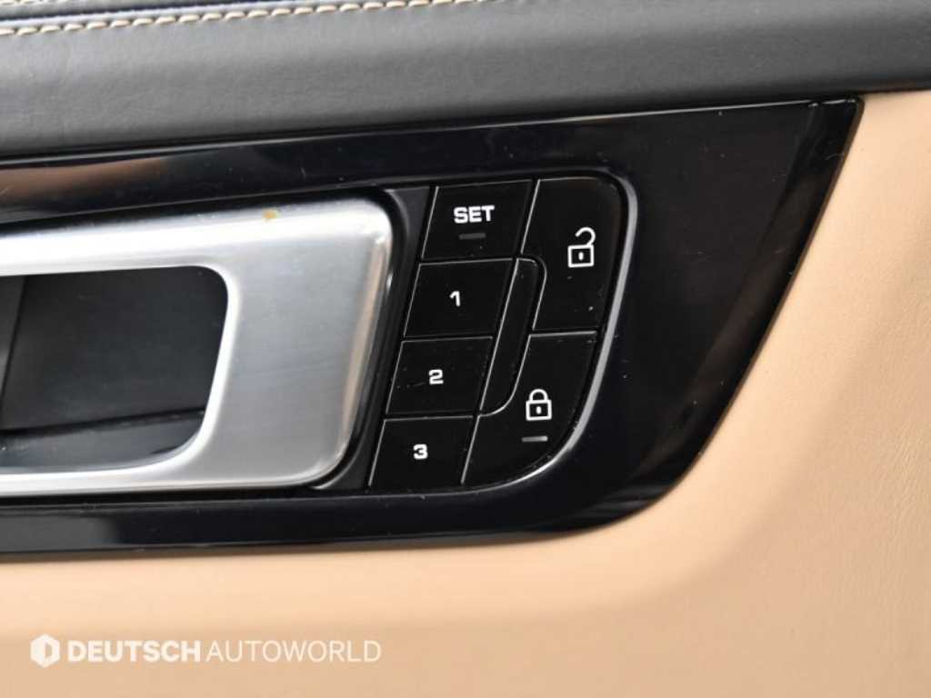 Porsche Cayenne — photo 05