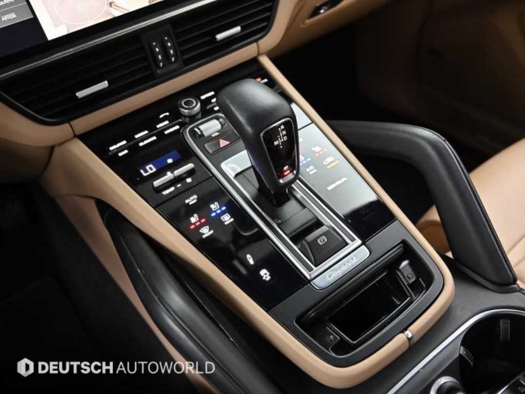 Porsche Cayenne — photo 09