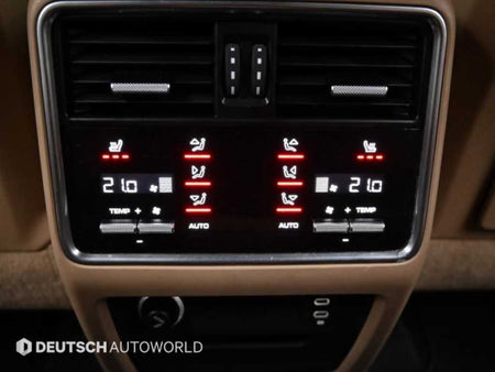 Porsche Cayenne — photo 16
