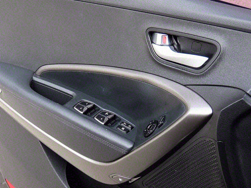 Hyundai Maxcruz — photo 11