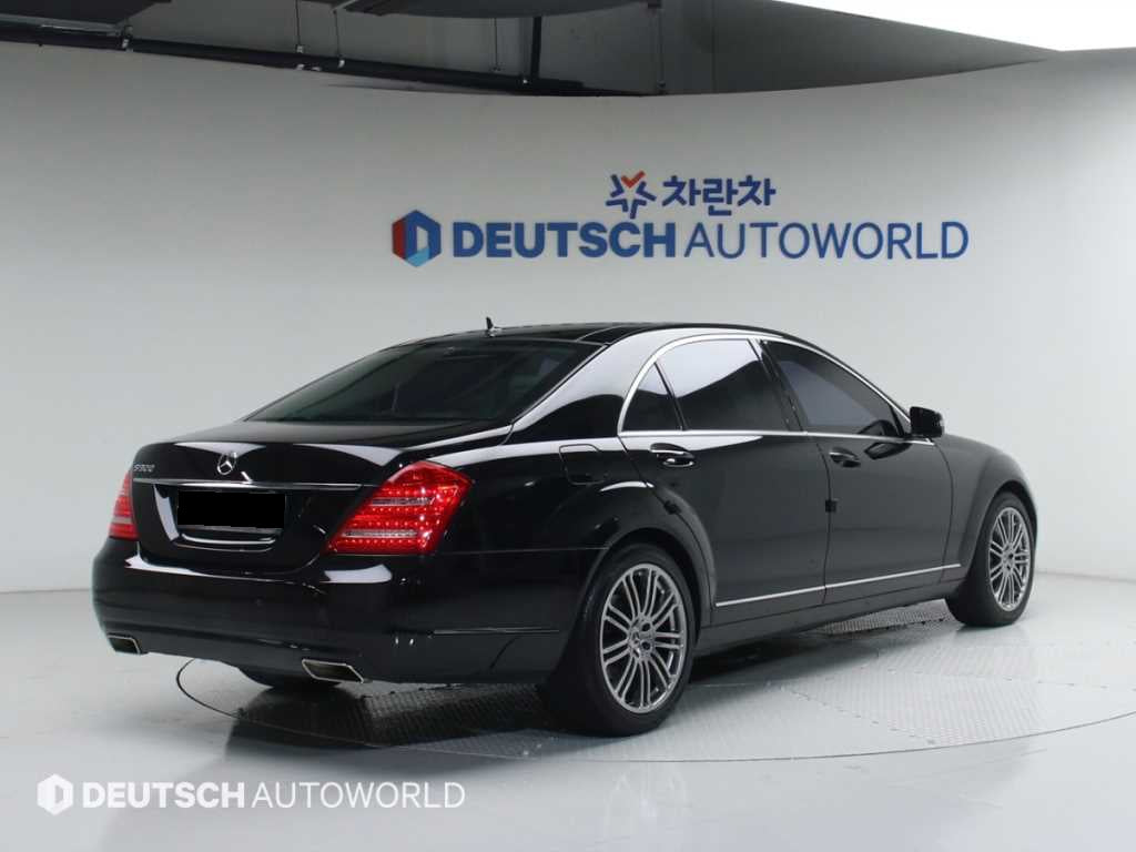 Mercedes-Benz S-Class — photo 02