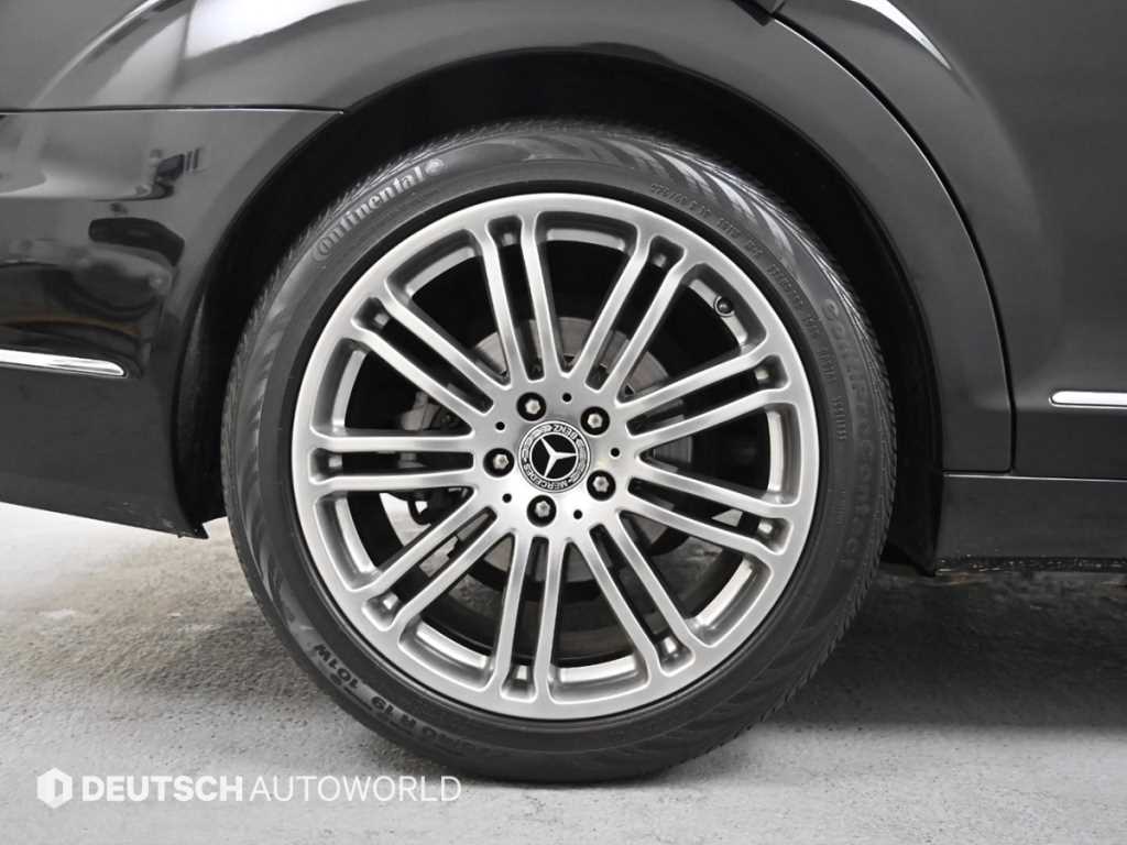 Mercedes-Benz S-Class — photo 05