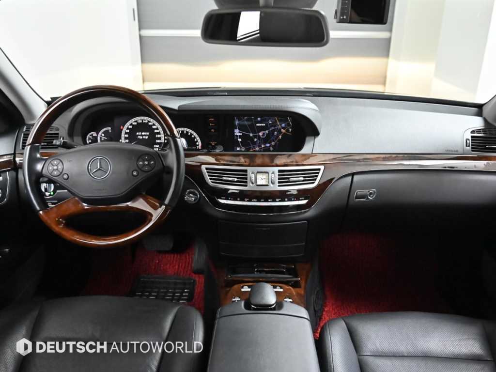 Mercedes-Benz S-Class — photo 07