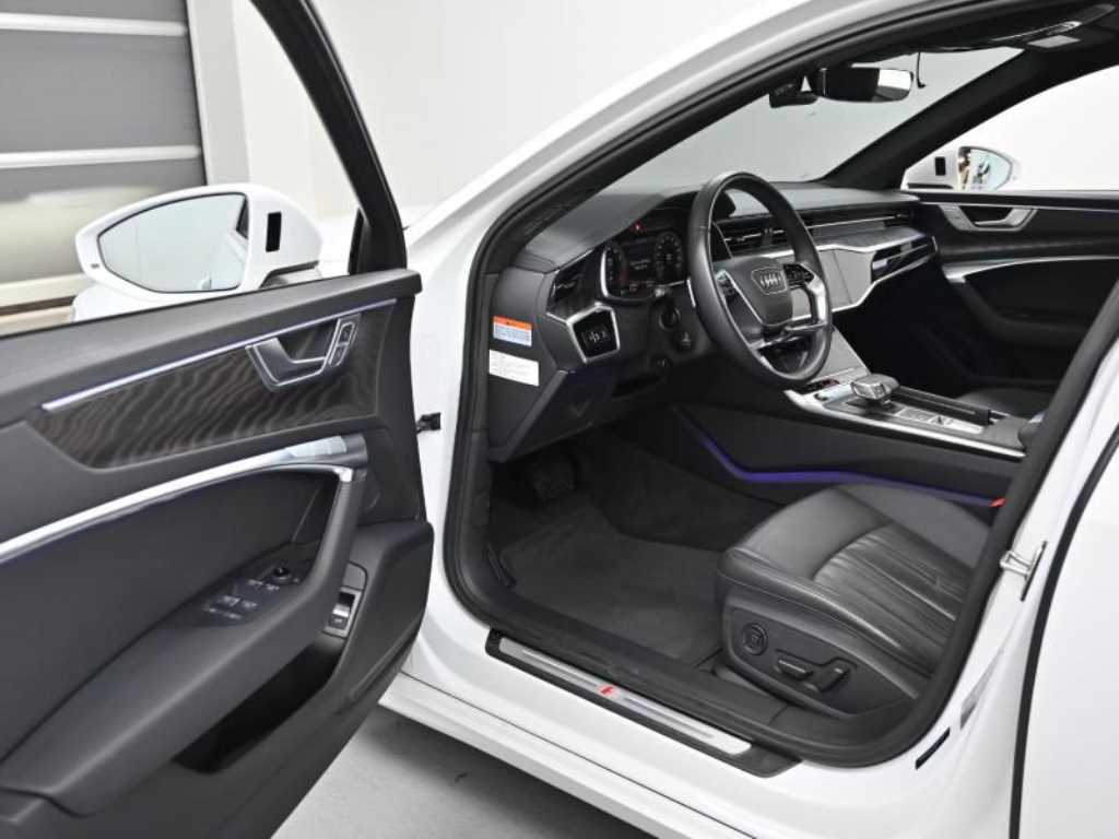 Audi A6 — photo 11