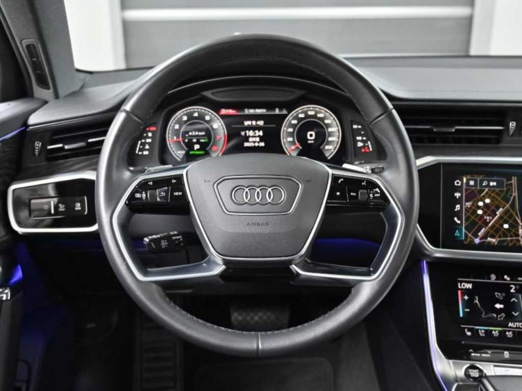 Audi A6 — photo 13