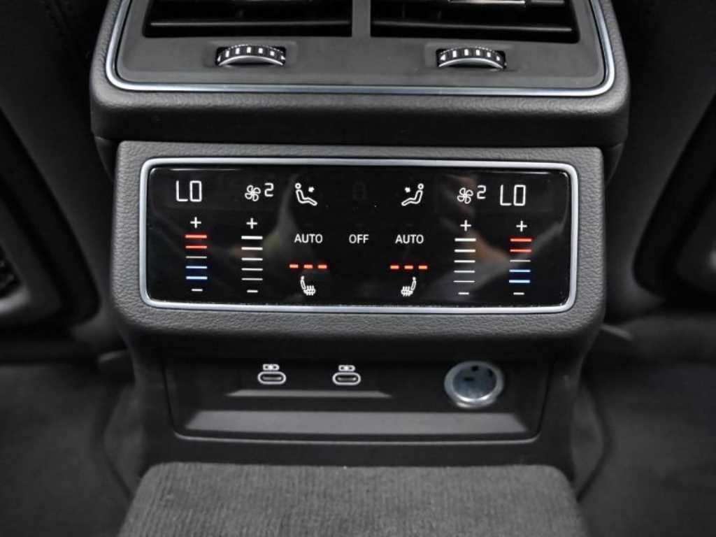 Audi A6 — photo 16