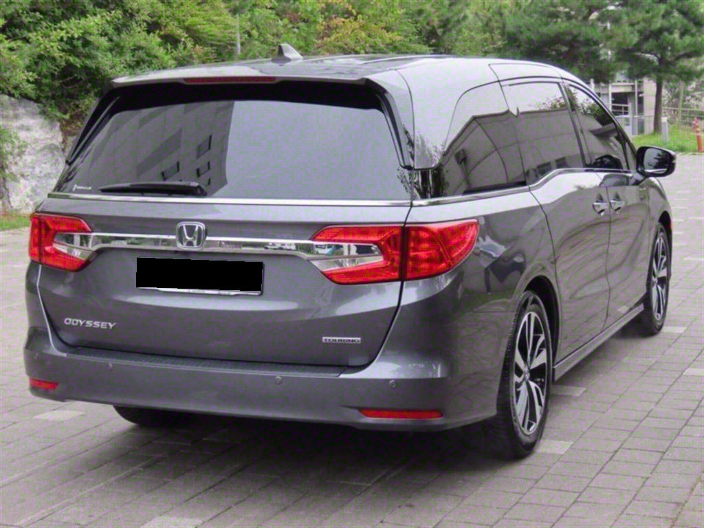 Honda Odyssey — photo 03