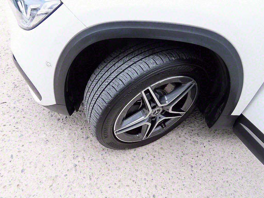 Mercedes-Benz GLA-Class — photo 20