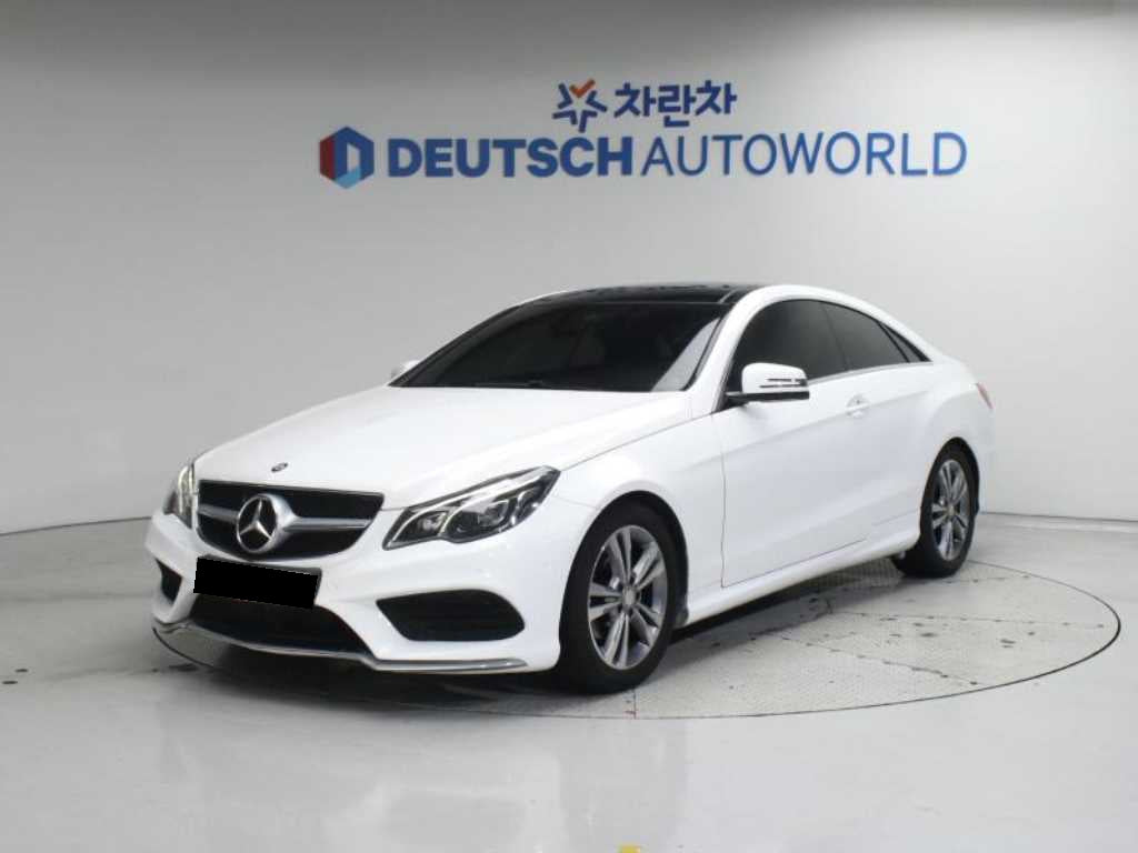 Mercedes-Benz E-Class — photo 03