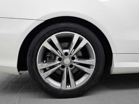 Mercedes-Benz E-Class — photo 06