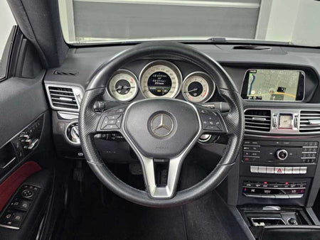 Mercedes-Benz E-Class — photo 13