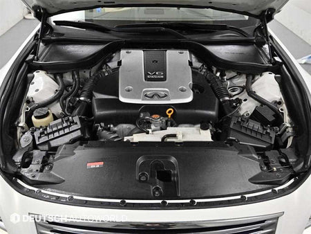 Infiniti Q60 — photo 06