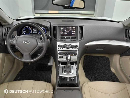 Infiniti Q60 — photo 07