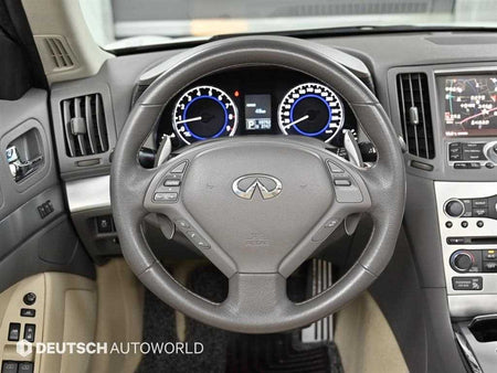 Infiniti Q60 — photo 13