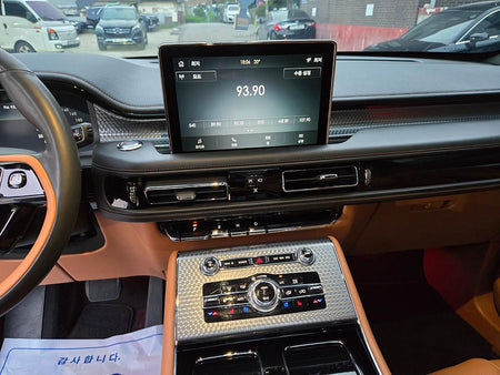 Lincoln Aviator — photo 10