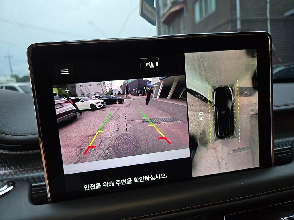 Lincoln Aviator — photo 17