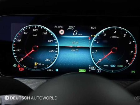 Mercedes-Benz E-Class — photo 08