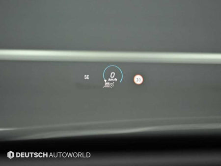 Mercedes-Benz E-Class — photo 18