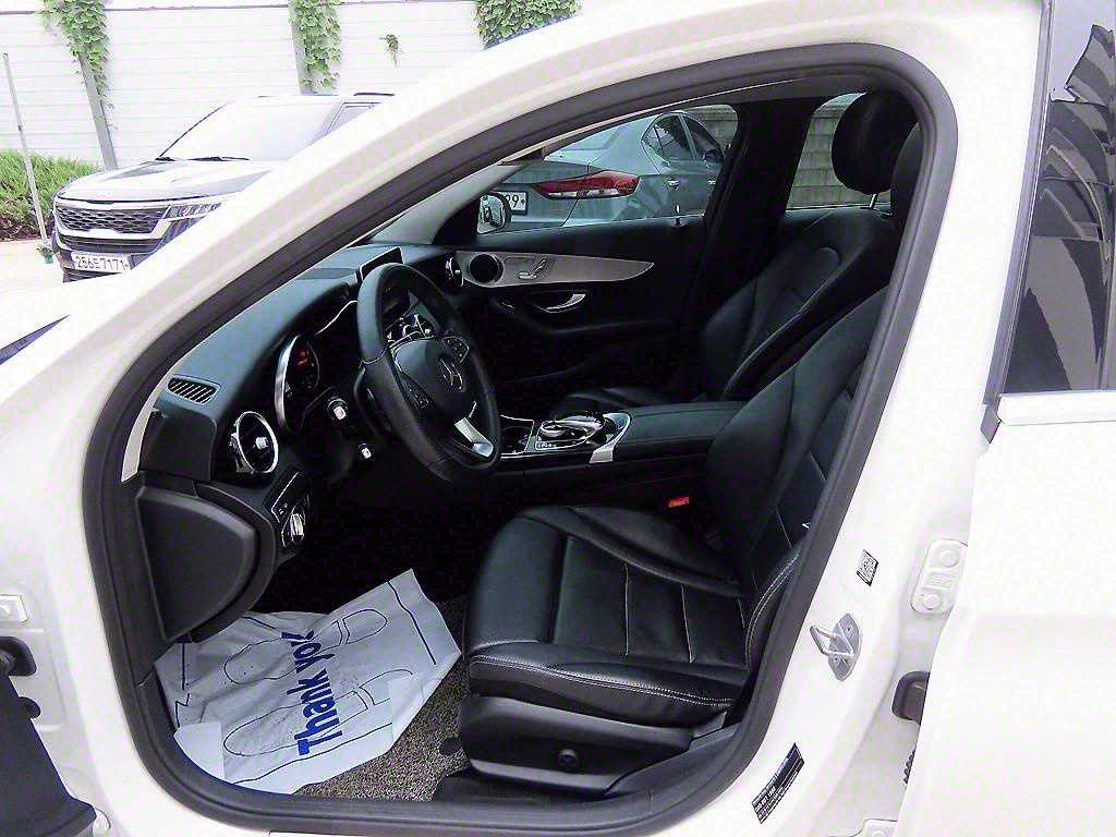 Mercedes-Benz C-Class — photo 05
