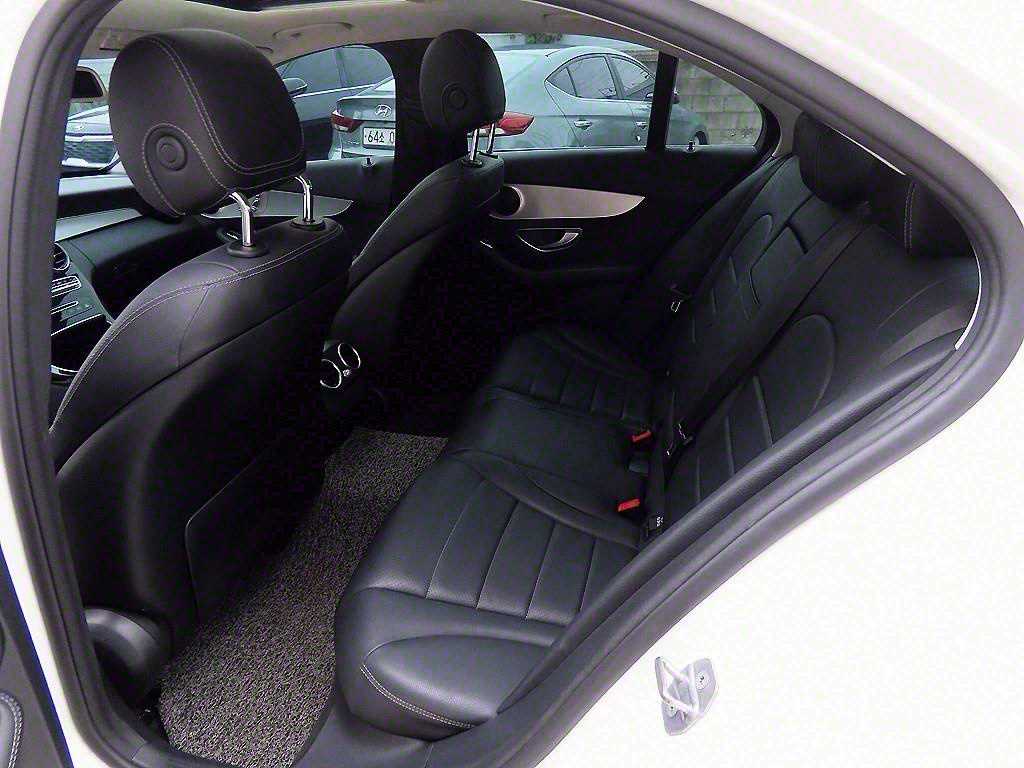 Mercedes-Benz C-Class — photo 06