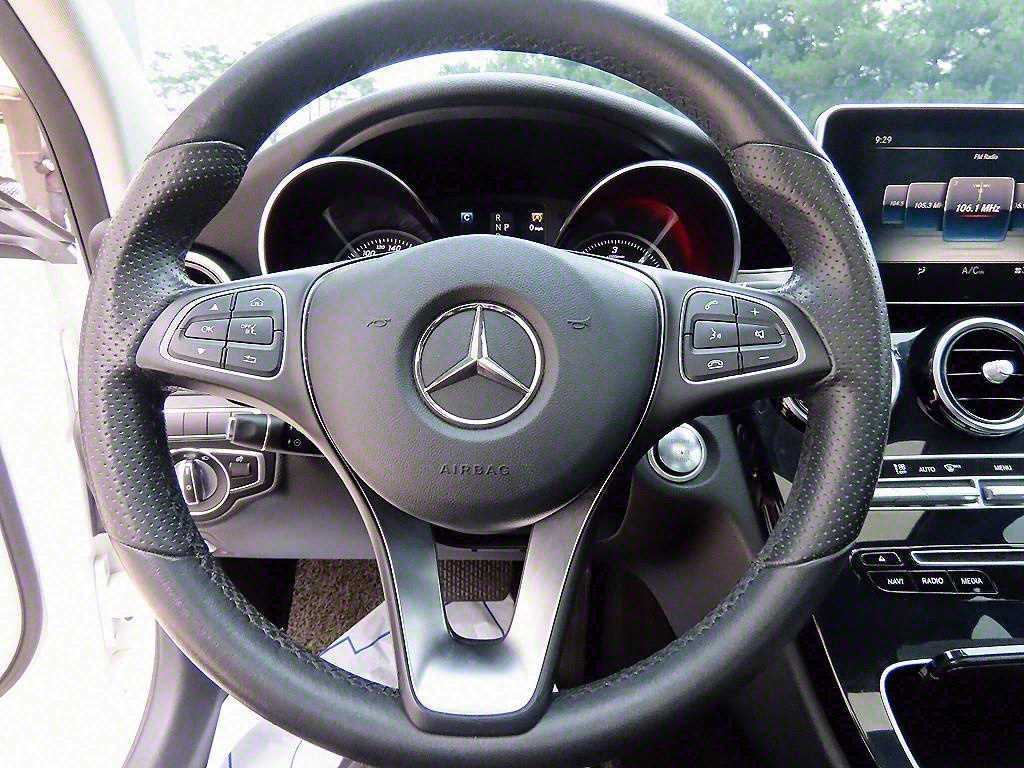 Mercedes-Benz C-Class — photo 08