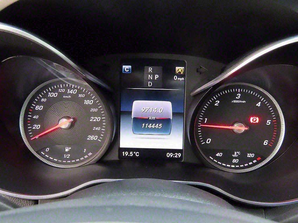 Mercedes-Benz C-Class — photo 09