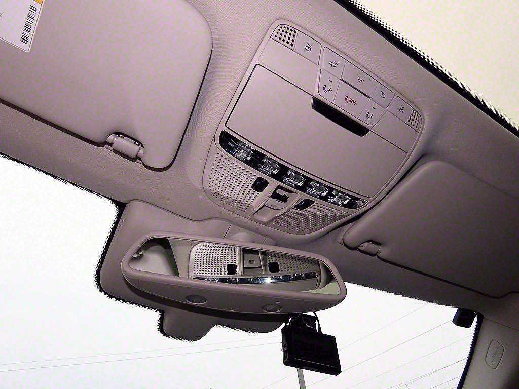 Mercedes-Benz C-Class — photo 16