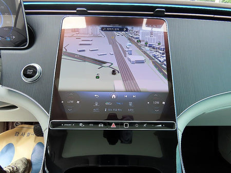 Mercedes-Benz EQS — photo 12