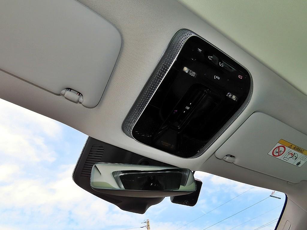 Mercedes-Benz EQS — photo 13