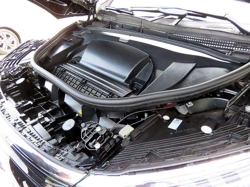 Mercedes-Benz EQS — photo 19