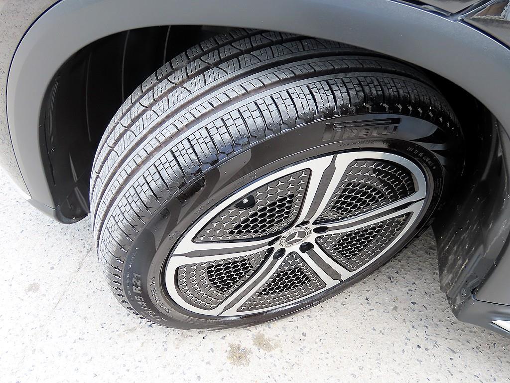 Mercedes-Benz EQS — photo 20