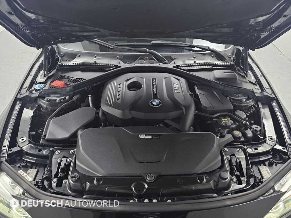BMW 3-Series — photo 06