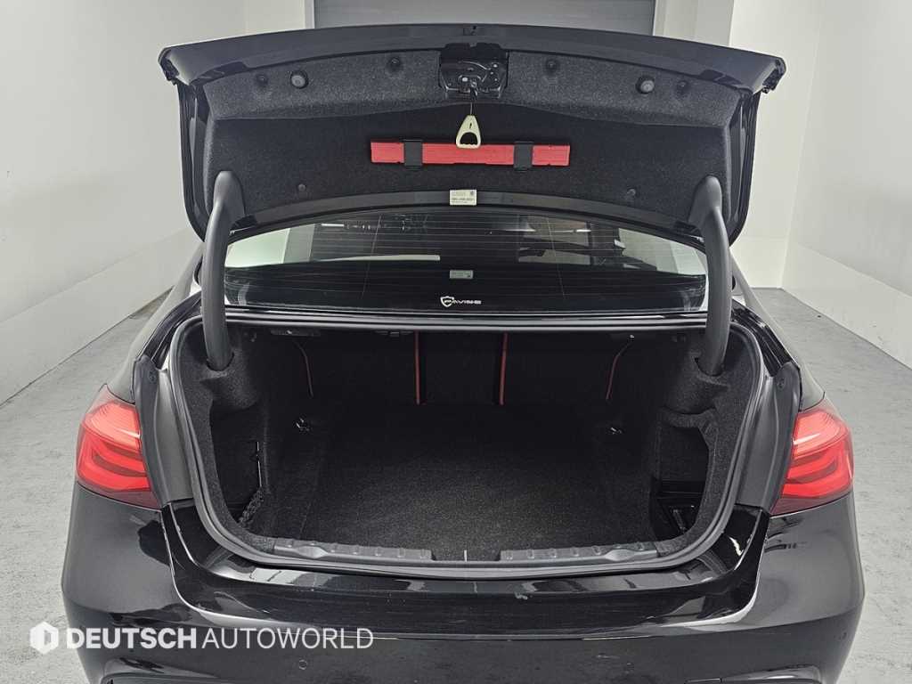 BMW 3-Series — photo 20