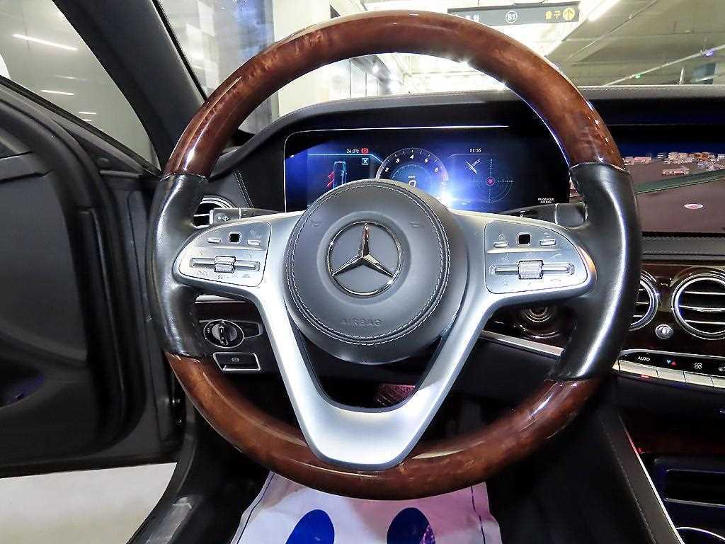Mercedes-Benz S-Class — photo 08