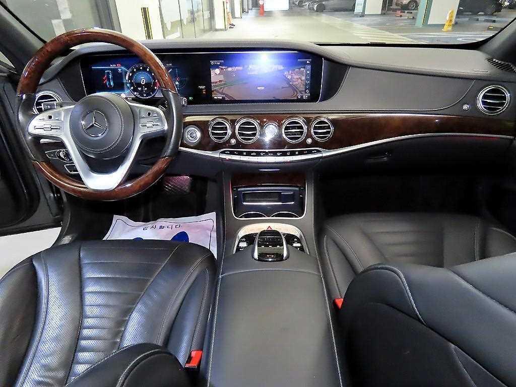 Mercedes-Benz S-Class — photo 10
