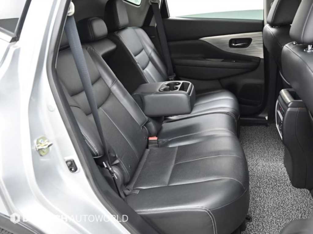 Nissan Murano — photo 12