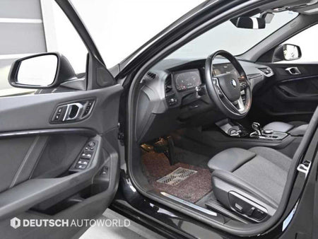 BMW 1-Series — photo 11